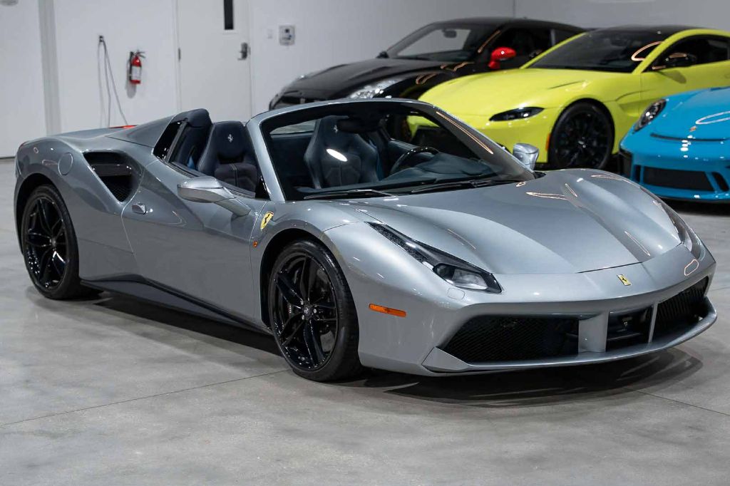 2017 Ferrari 488 -'s photo