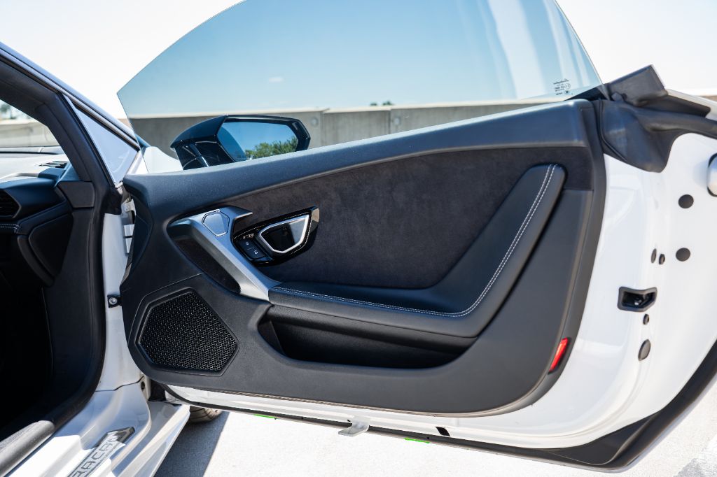 2017 Lamborghini Huracan Base - Photo 6