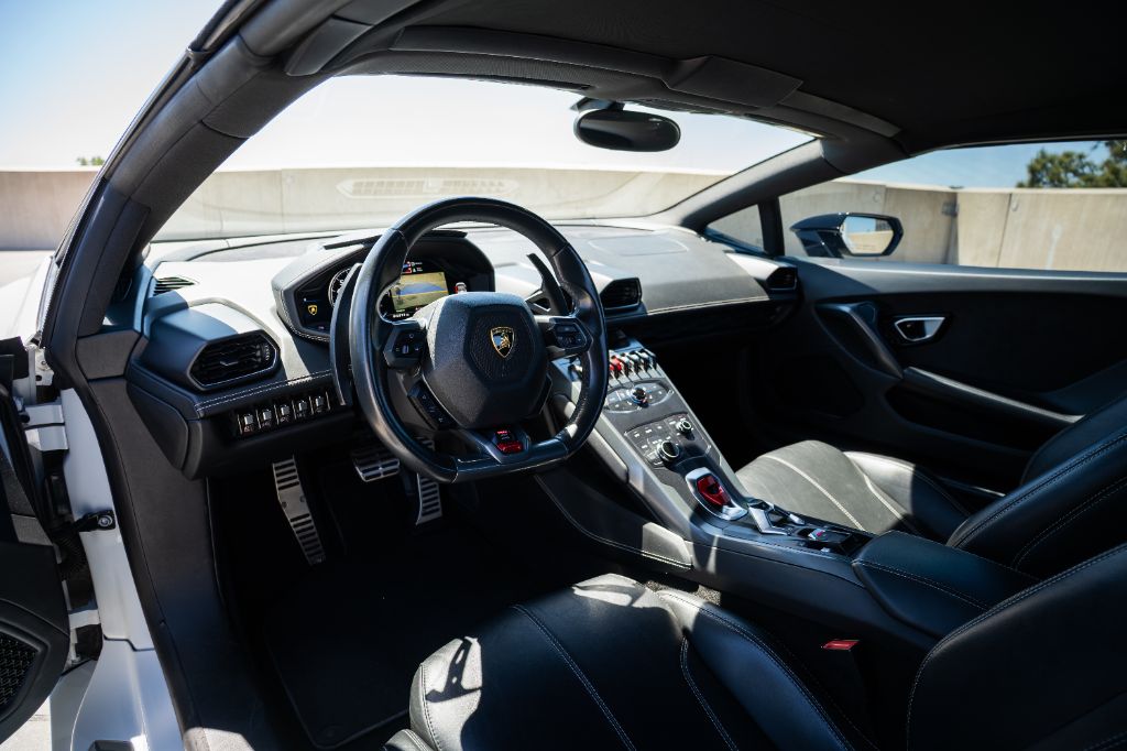 2017 Lamborghini Huracan Base - Photo 7